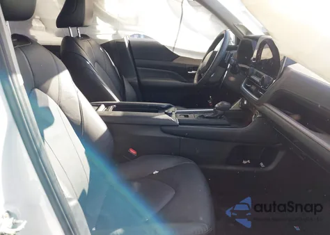 2024 Toyota Grand Highlander Platinum from USA, damaged, VIN 5TDAAAB54RS043167